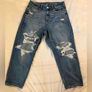 American Eagle ripped mom jeans (denim)